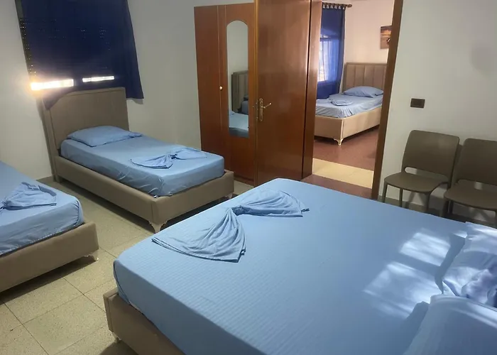 Reni Hotel Golem (Tirana)