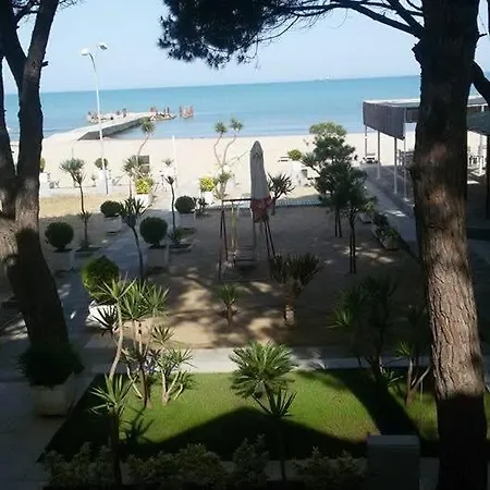 Reni Hotel 3*