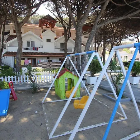 Hotel Reni Golem (Tirana)