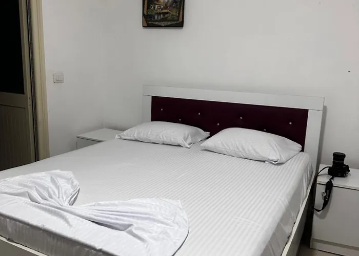 Reni Hotell